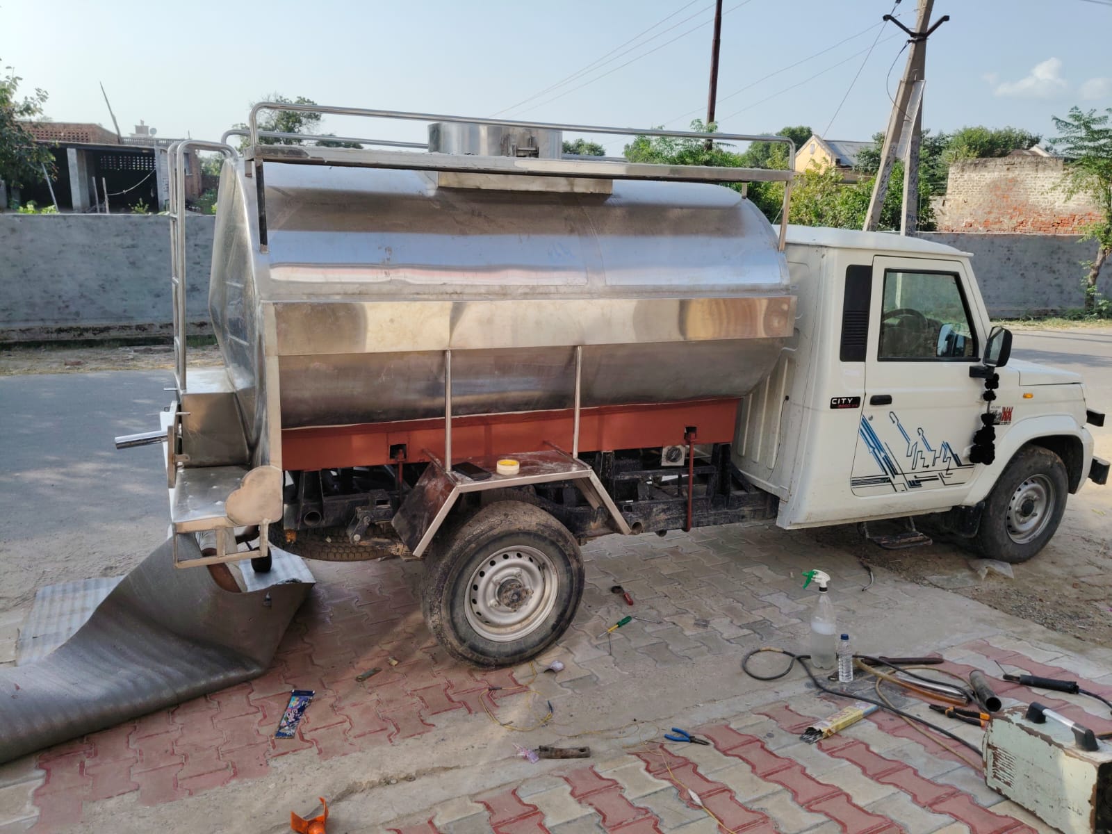 Road Milk Tanker